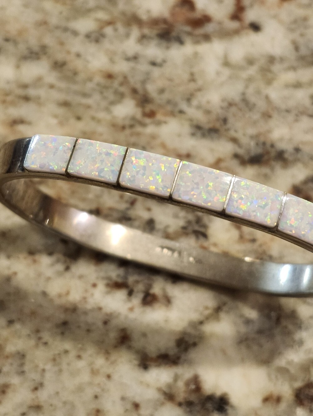 Vintage Mexico 925 Sterling Silver White Inlay Hinged Bangle Bracelet Fire Opal